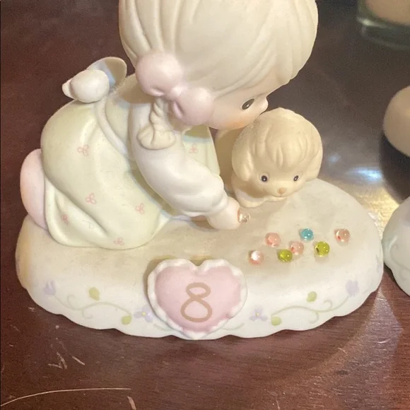 Precious moments ages 1-16 - Picture 9 of 12